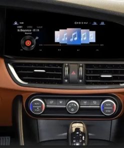 Alternative view of Alfa Romeo Giulia (2016-2024) Android head unit CarPlay